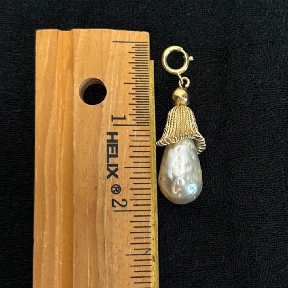 Faux Pearl Charm Gold Tone Vintage Baroque Style Teardrop Detachable 2" - Picture 2 of 5